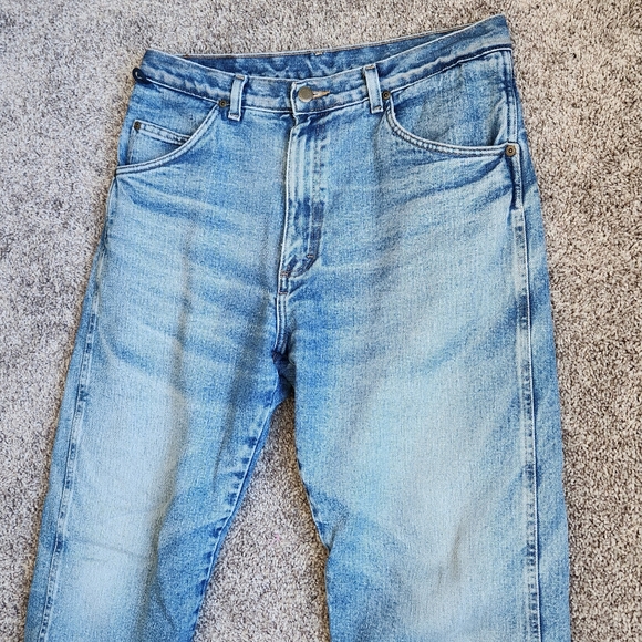 Wrangler Fleece Lined Jeans Mens 34x31 Rugged Wear Light Wash Straight Leg - Picture 2 of 8